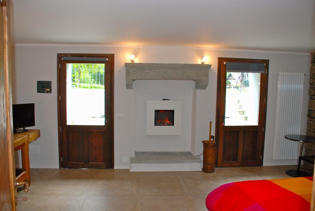Ca' Del Borgo Hotel Cadarese Buitenkant foto